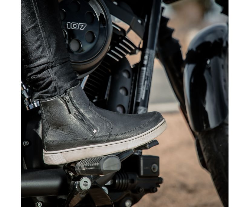 Women's Silvana Sneakers