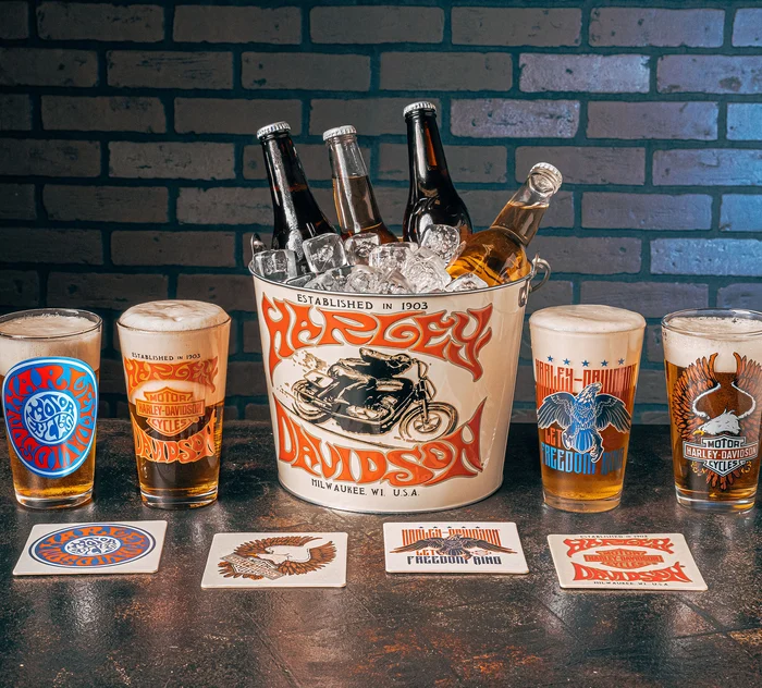 1970's Psychedelic Party Bucket Set