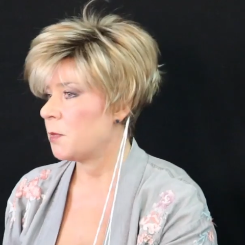 Fashion Linen Gold Short Wig