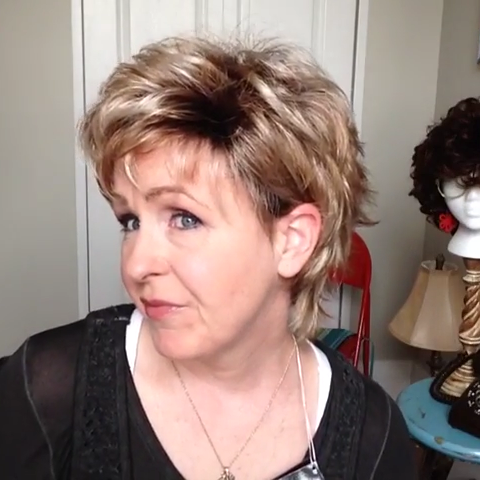 Foreign Gas Champagne Gold Short Wig