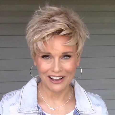 Casual Gold Tea Short Wig