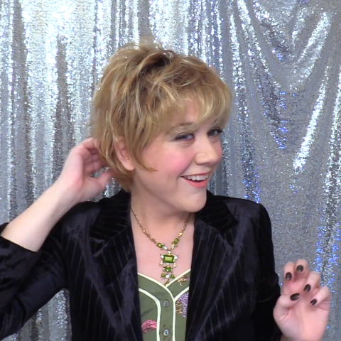 Popular Romantic Honey Brown Short Wig