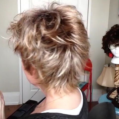 Foreign Gas Champagne Gold Short Wig