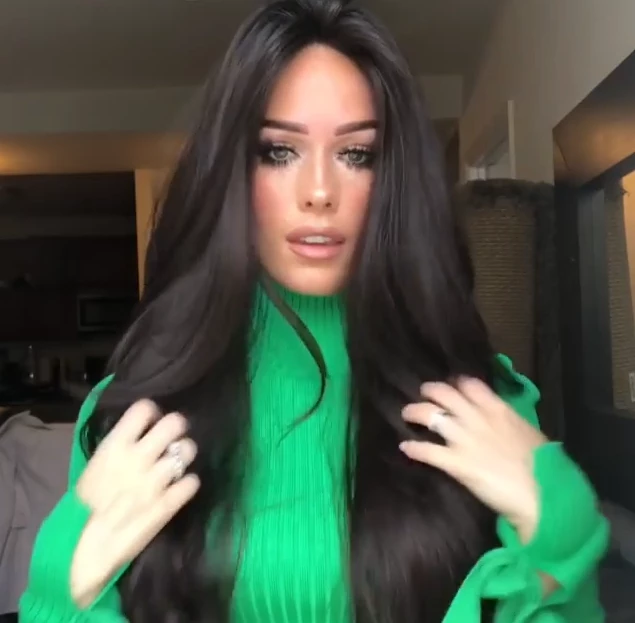 Kyller Long Black Wave Wig