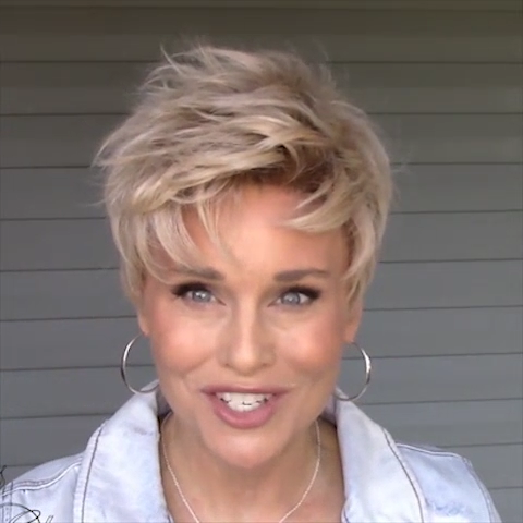 Casual Gold Tea Short Wig