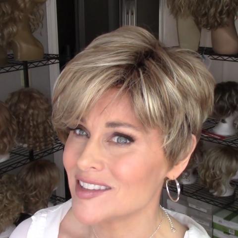 Fashion Romantic Gold Short Wig
