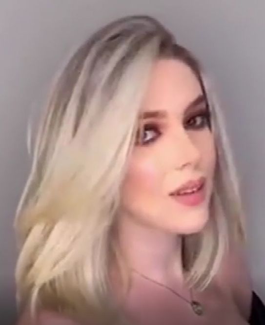 Medium Long Golden Gradient Wig