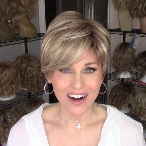 Fashion Romantic Gold Short Wig