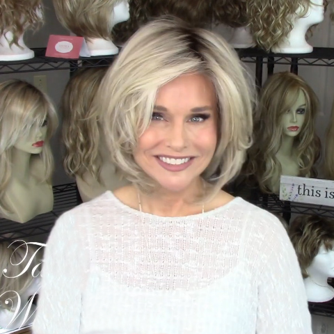 Temperament Gradient Light Gold Wave Short Wig