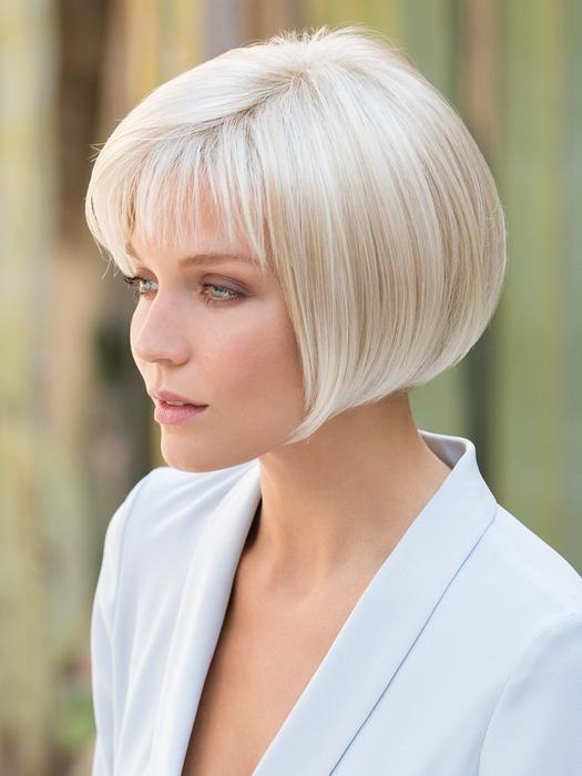 2021 New Charming White Gold Short Wig