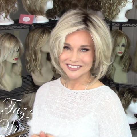 Temperament Gradient Light Gold Wave Short Wig