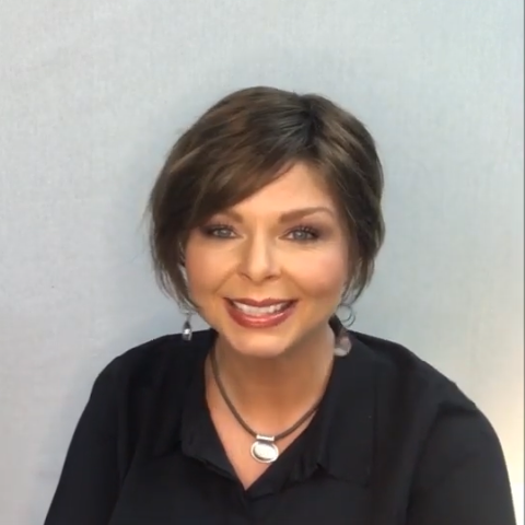 Romantic Black Short Wig