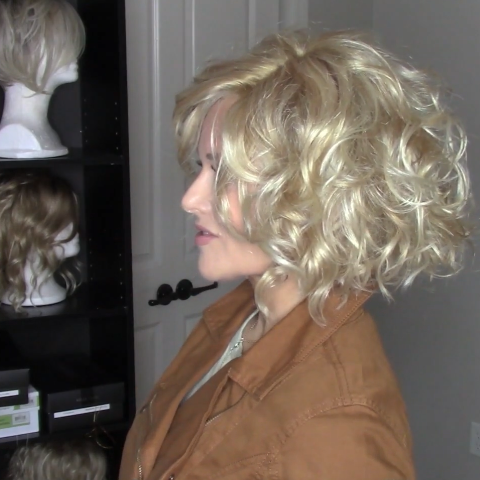 Bright Gold Bob Egg Roll Wig