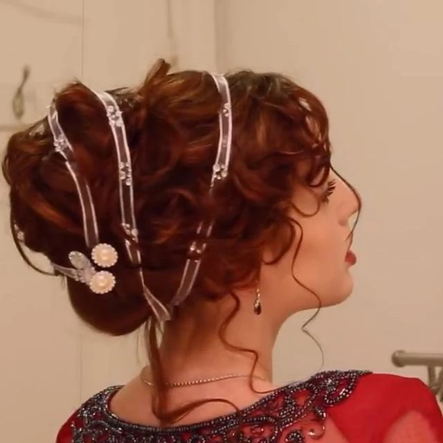 Rose's Titanic Hairstyle