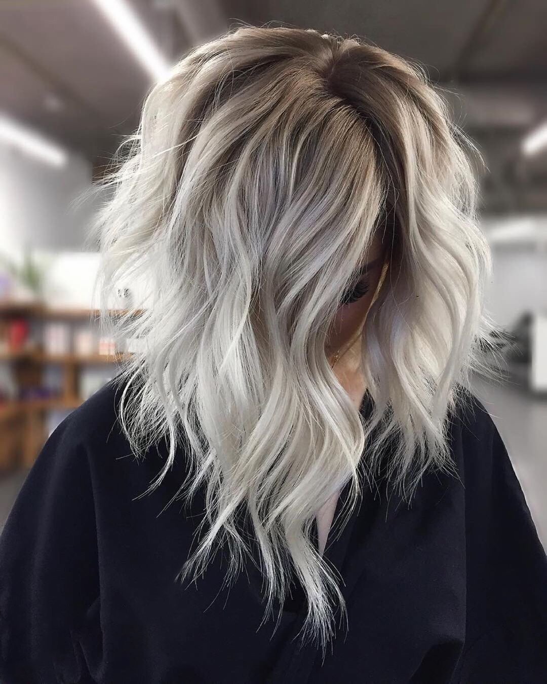 Fashional White Lob Curly Wig