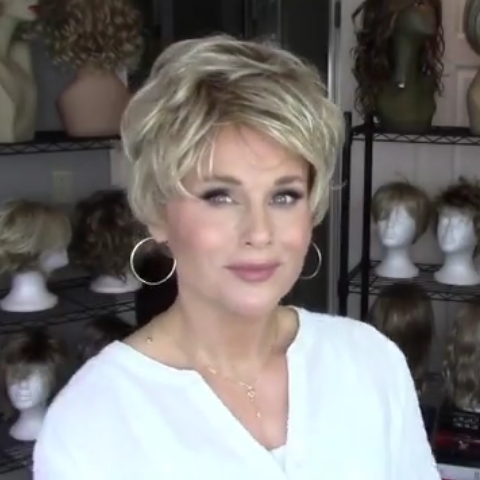 Personality Sand Gold Short Wig (Hair Root Black)