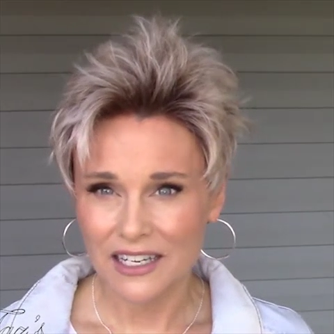 Grey Tea Short Wig (Hair Root Black)