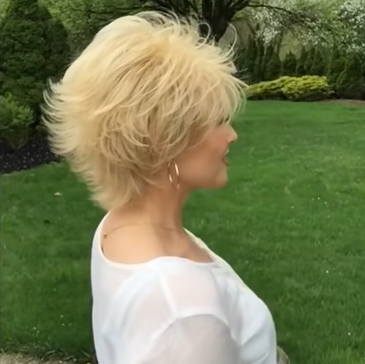 Hipster Gold Short Wig