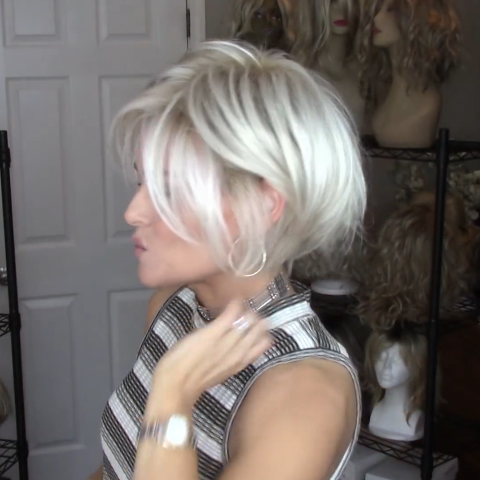 Personality Platinum Mixed Short Wig
