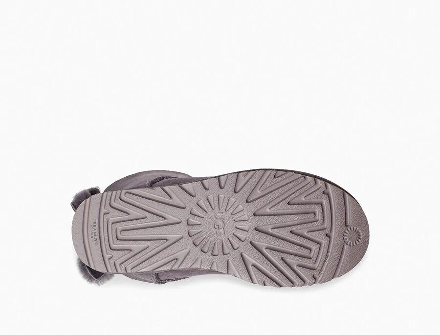 Classic Short Cuffed Bow