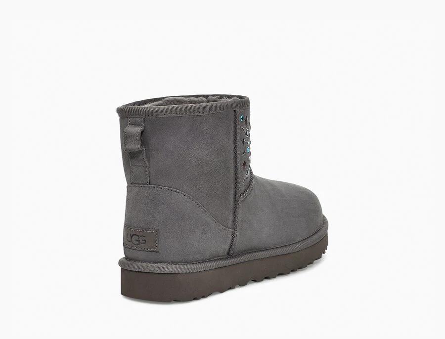 Classic Mini Stud II