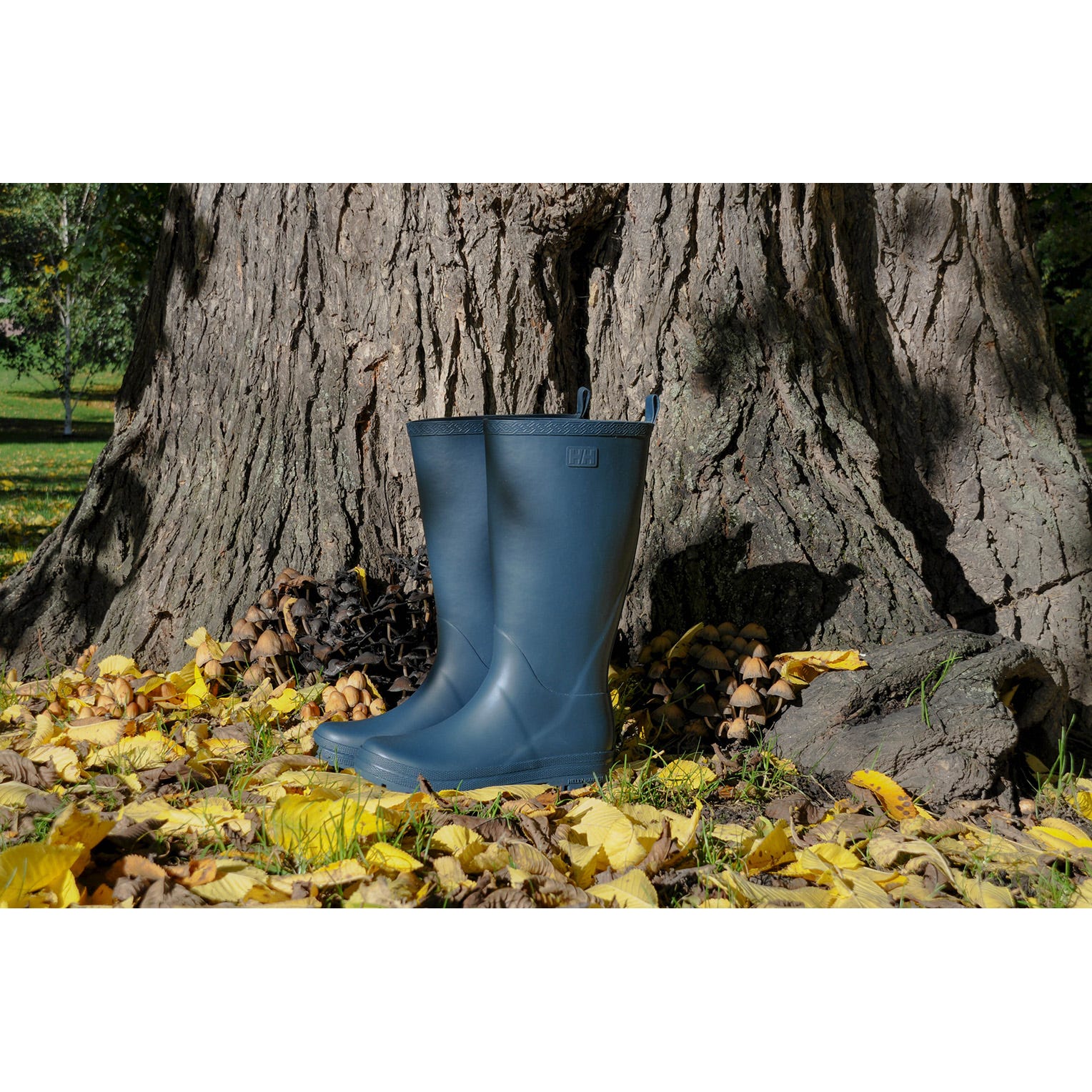 WOMEN'S MADELEINE RAIN BOOTS