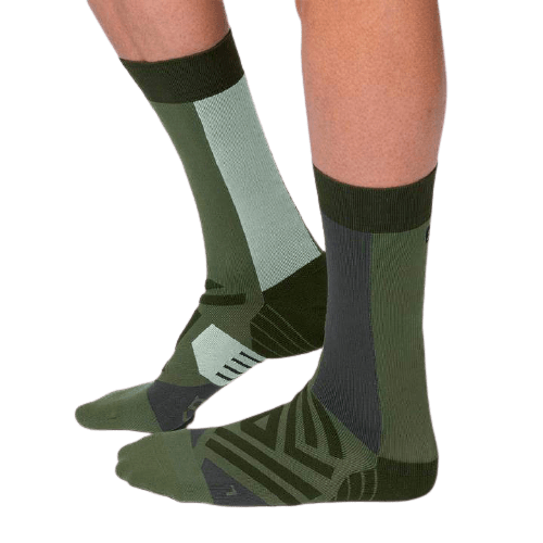 On Running High Socks in Forest | Moss - Men's