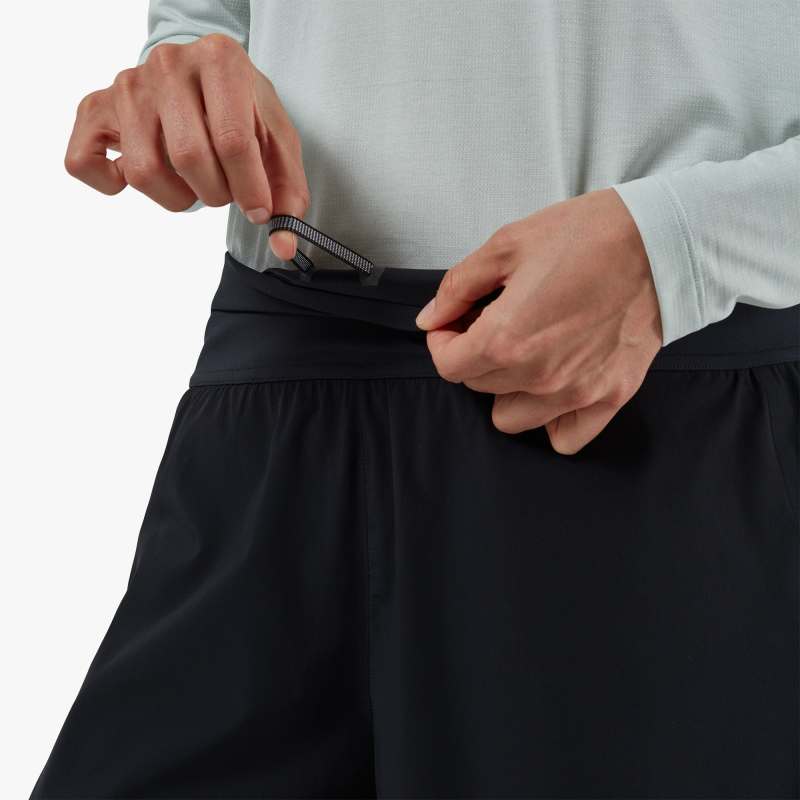 On Running Women's Running Shorts in Black