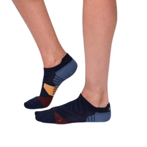 On Running Low Socks in Midnight | Tan - Women's