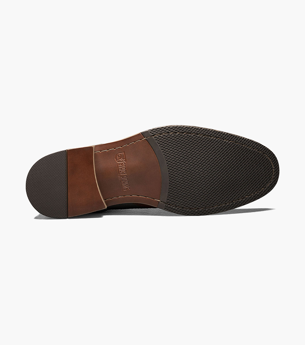 Finnegan Wingtip Lace Up Boot