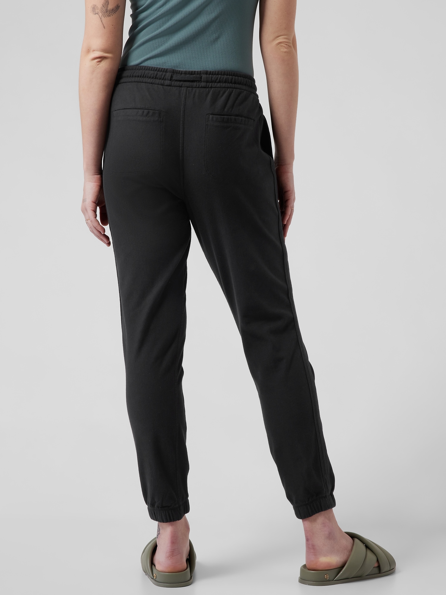 Farallon Jogger