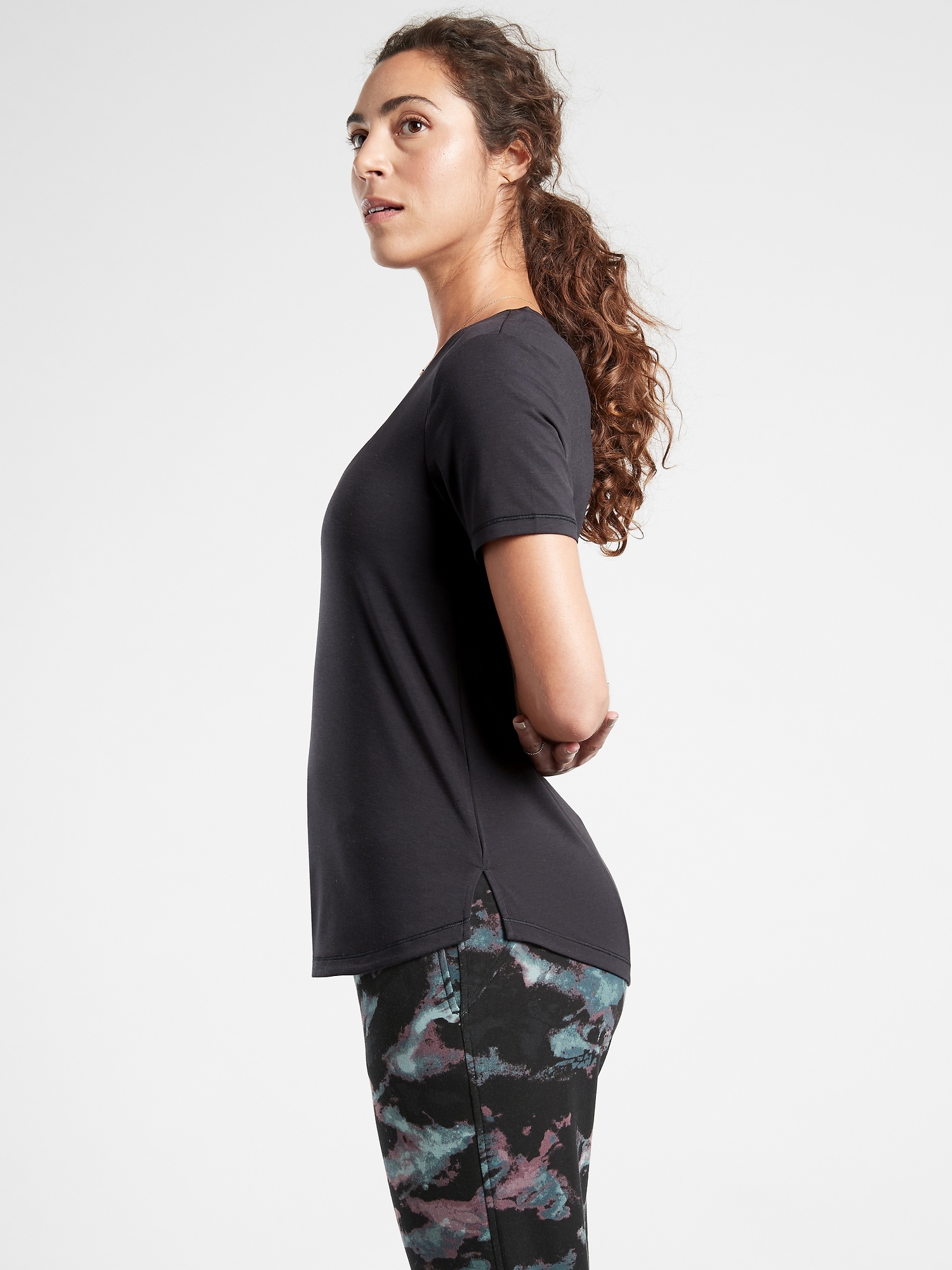 Essential V Tee