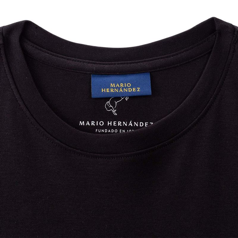Camiseta manga larga negro tierra arriba