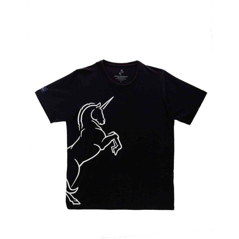 Camiseta unicornio negro tierra arriba