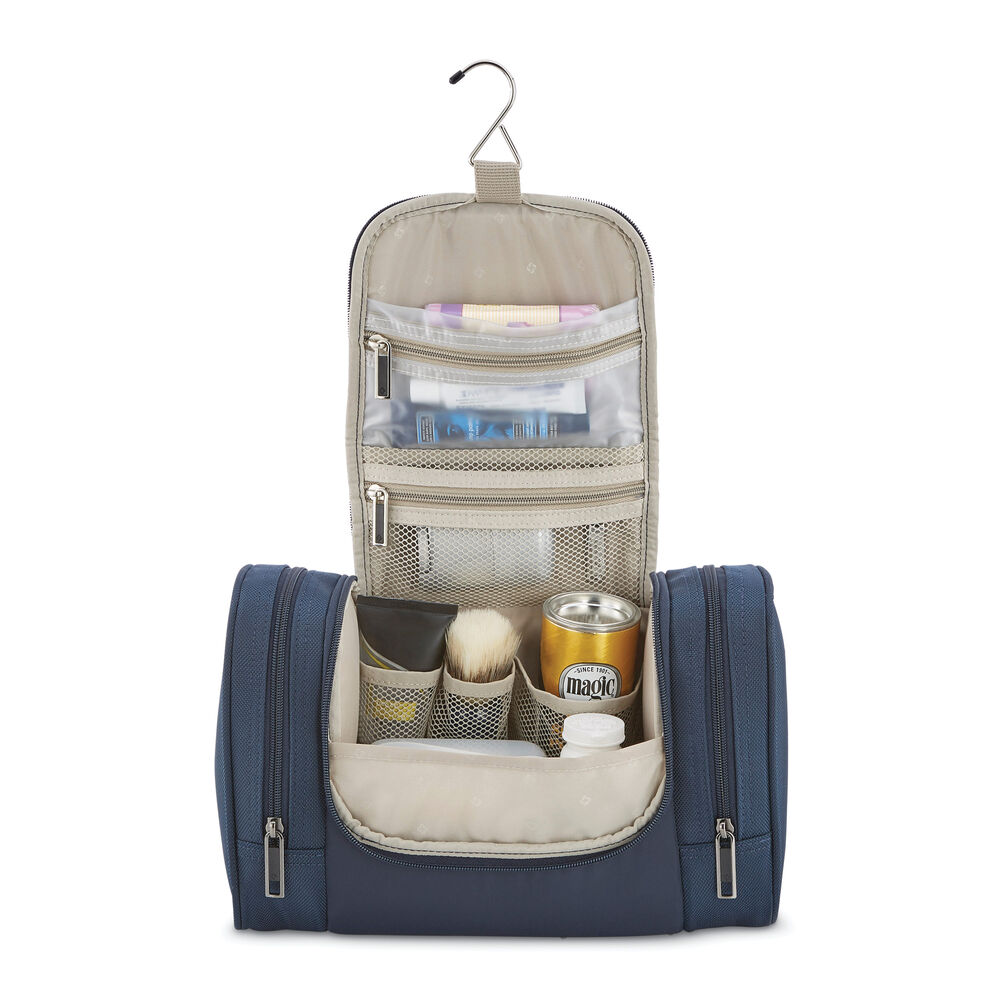 NuRoad Hanging Travel Kit