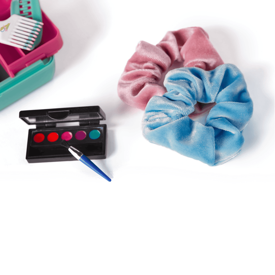 Courtney's™ Caboodles® & Hair Accessories Kit