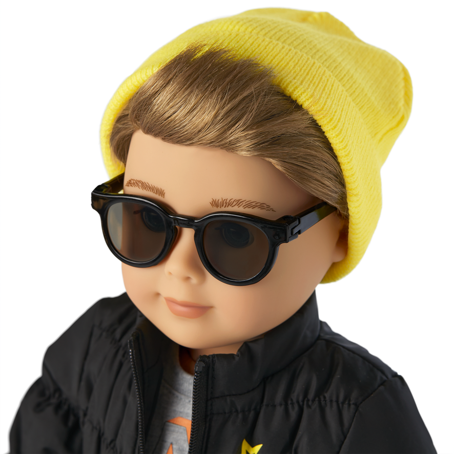 Truly Me™ 18-inch Doll #104 + Show Your Strong Side Accessories