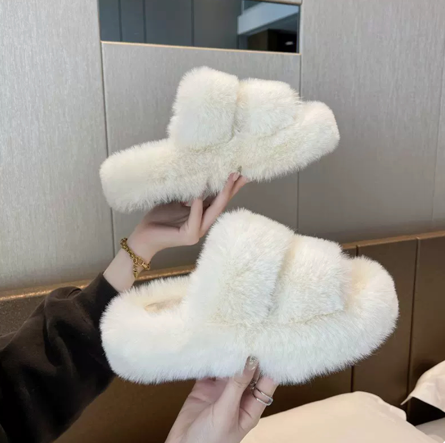 Women's lambskin slippersslippers