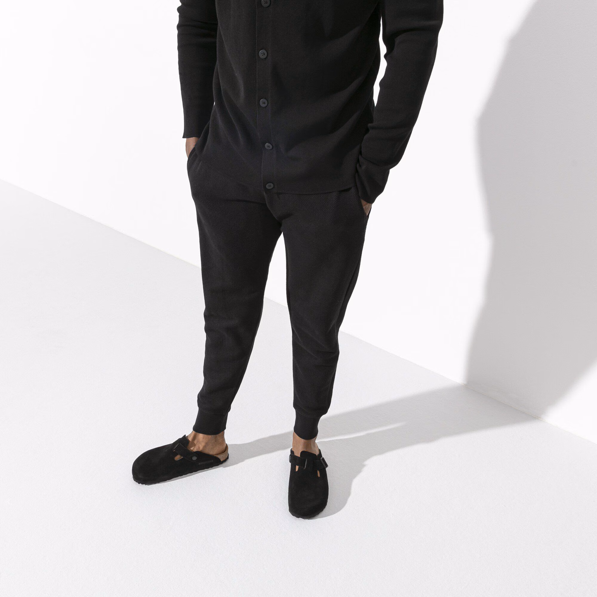 Boston Lit de pied souple Suède - Black