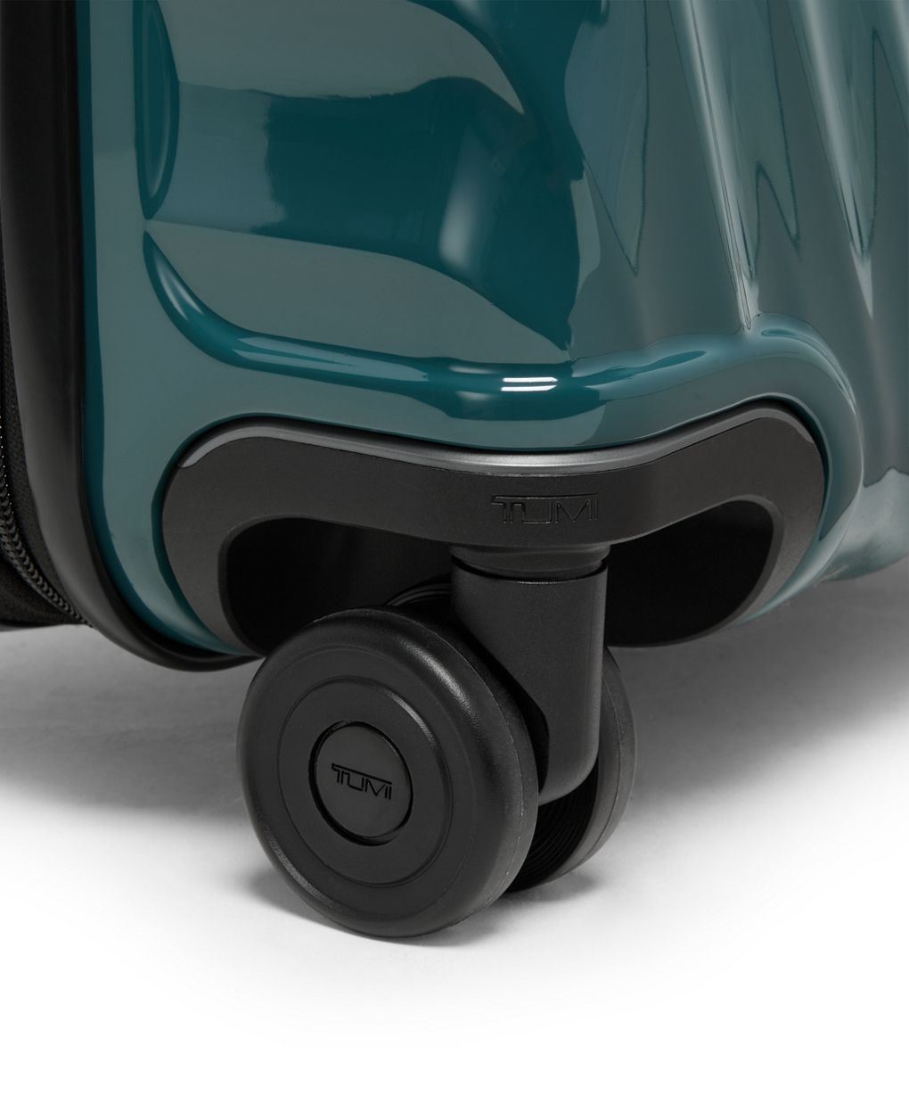 International Expandable 4 Wheeled Carry-On