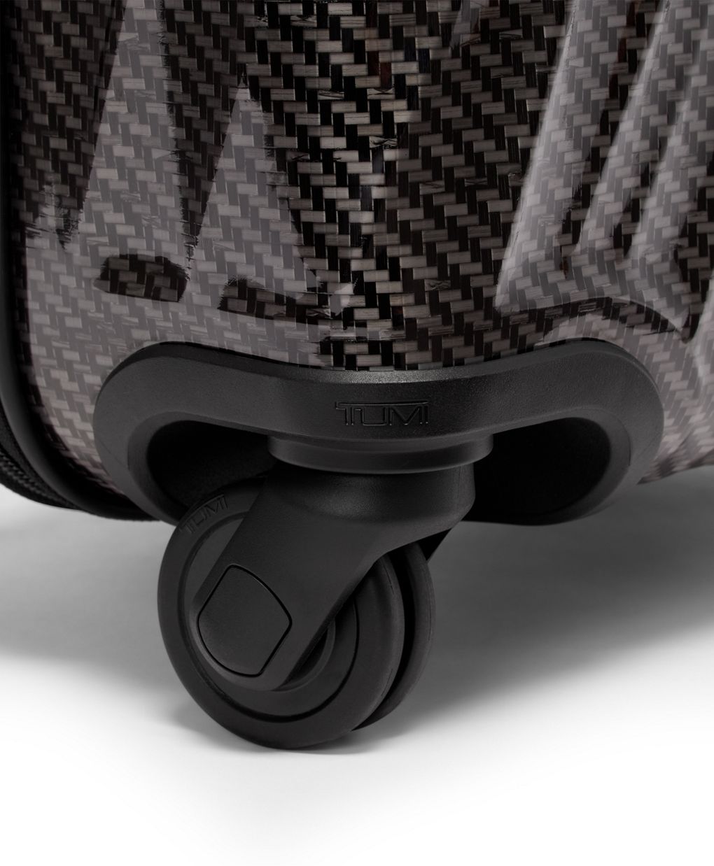 International 4 Wheeled Carry-On