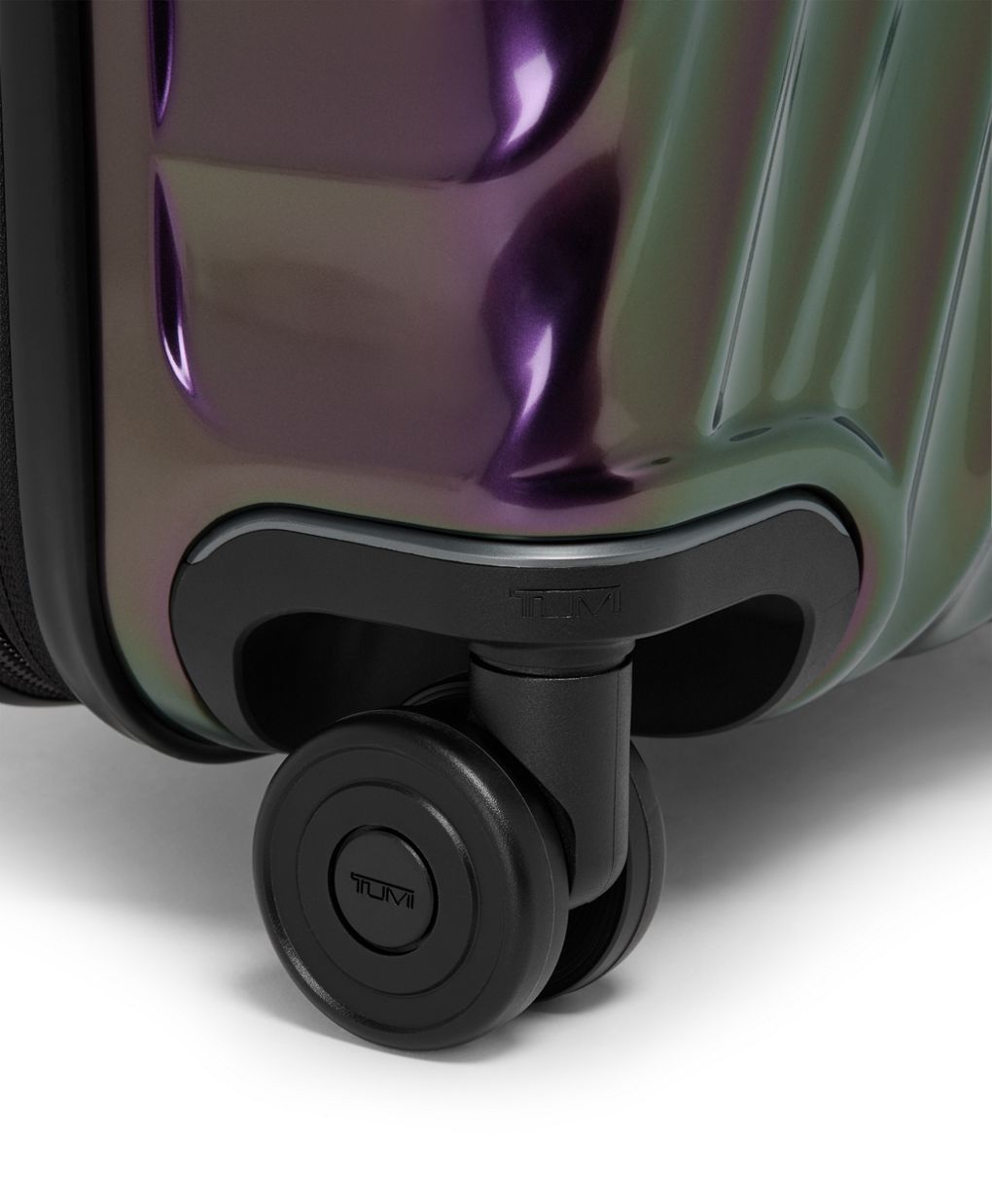 International Expandable 4 Wheeled Carry-On