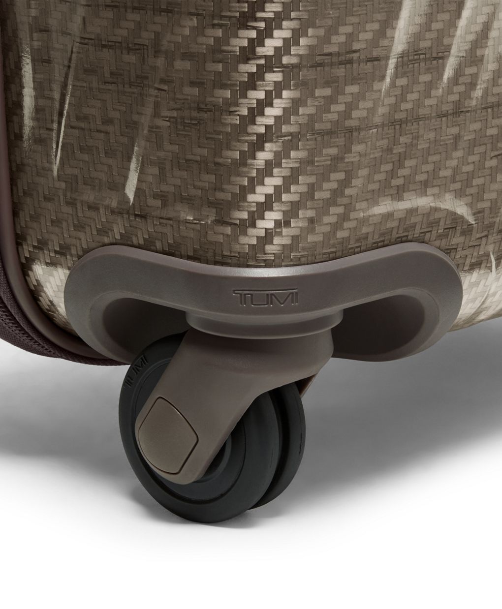 International 4 Wheeled Carry-On