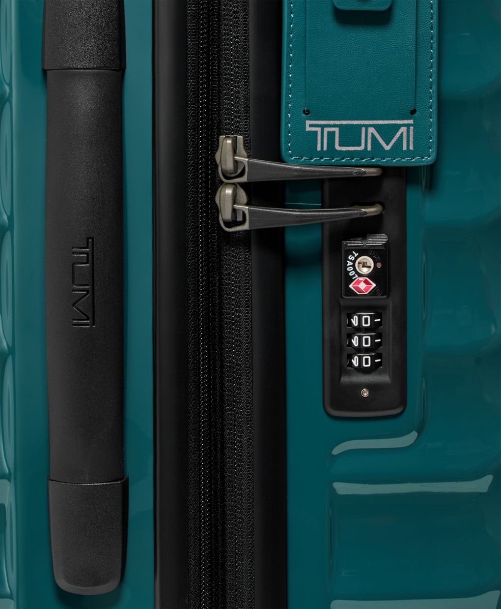 Continental Expandable 4 Wheeled Carry-On