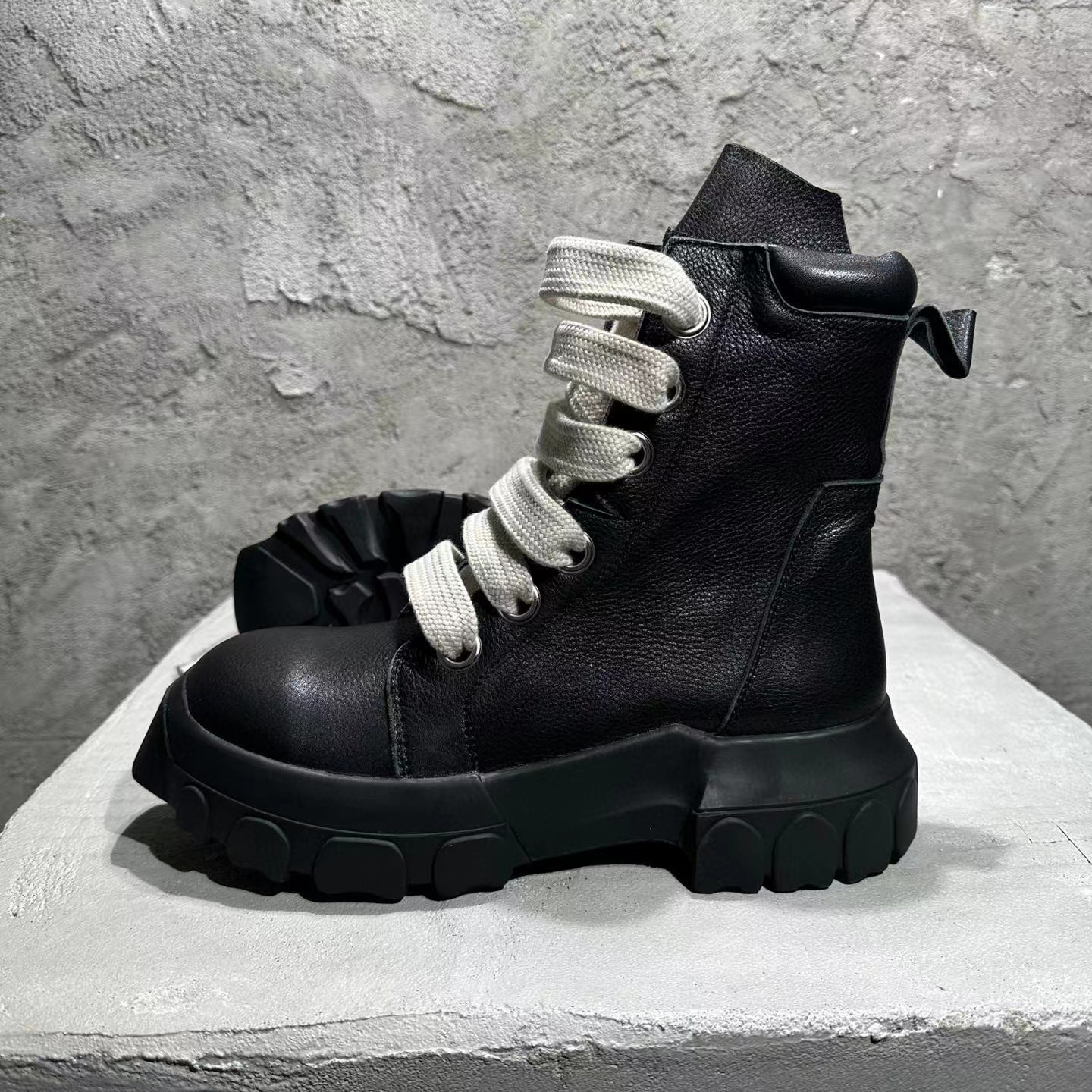 Wide Lace Thick Soled Martin Boots Shoes #nigo9753