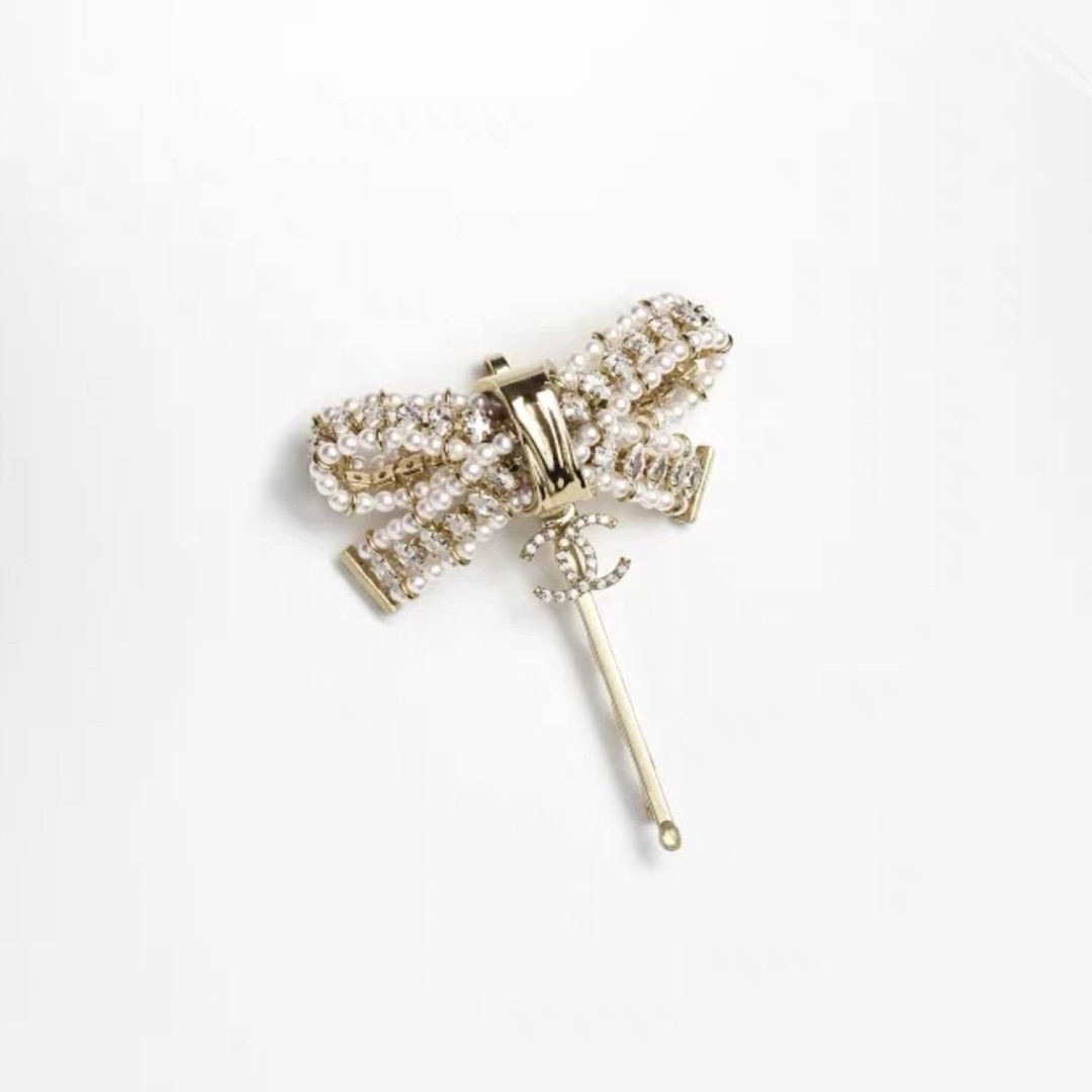 Chanel NIGO Simple Hairpin Pearl White Matching Accessories Jewelry #nigo82463