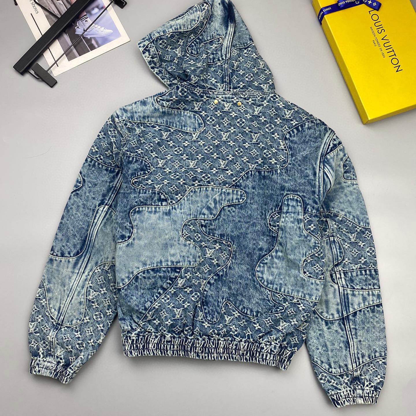 Louis Vuitton 2022 Monogram Patchwork Denim Hoodie Denim Jacket - Blue  Outerwear, Clothing - LOU516671