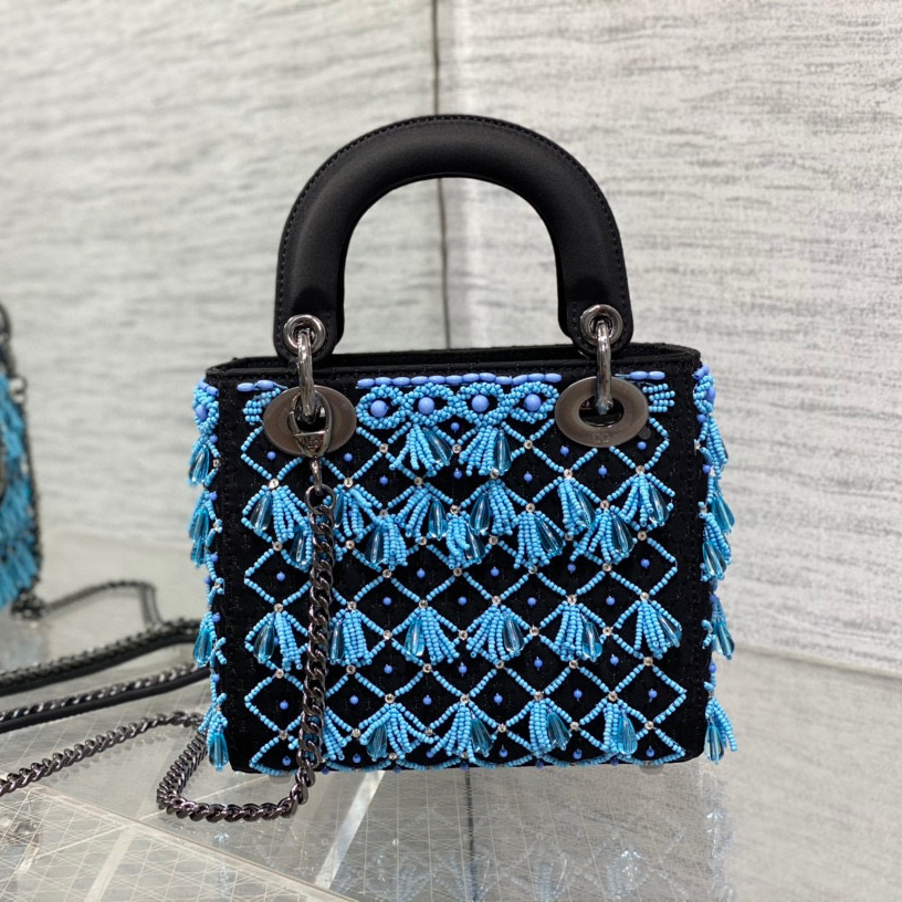 Dior Women's Latest Limited Edition Heavy Duty Bead Princess Bag #nigo57738