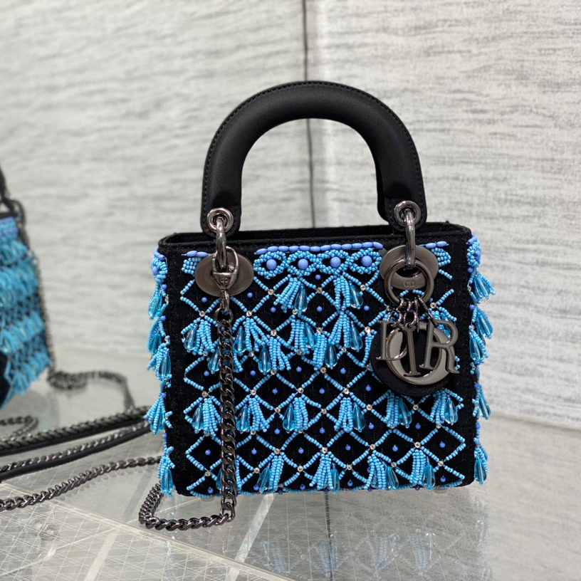 Dior Women's Latest Limited Edition Heavy Duty Bead Princess Bag #nigo57738