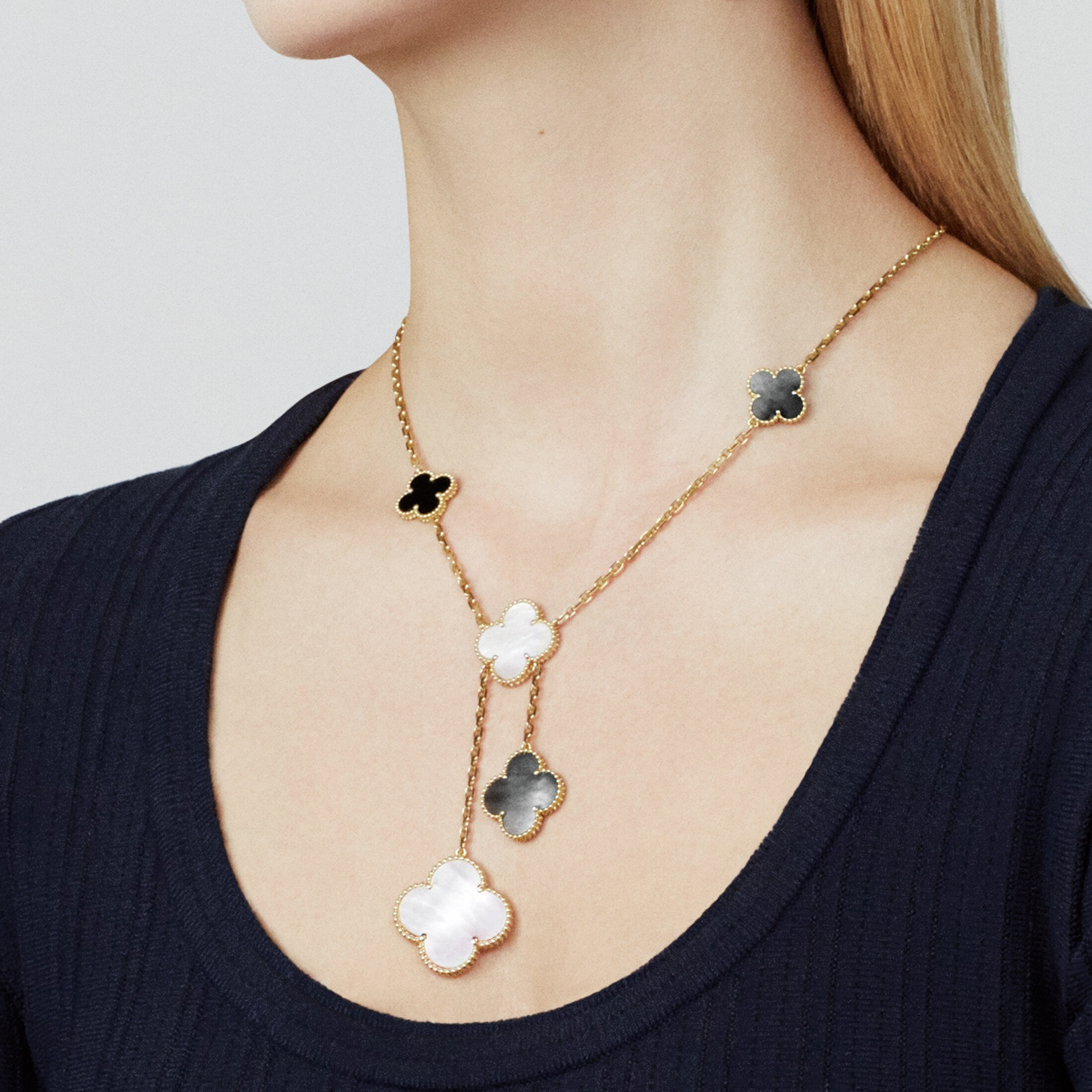 Van Cleef & Arpels NIGO Gold Pendant Decoration Paired With Necklace #nigo57391